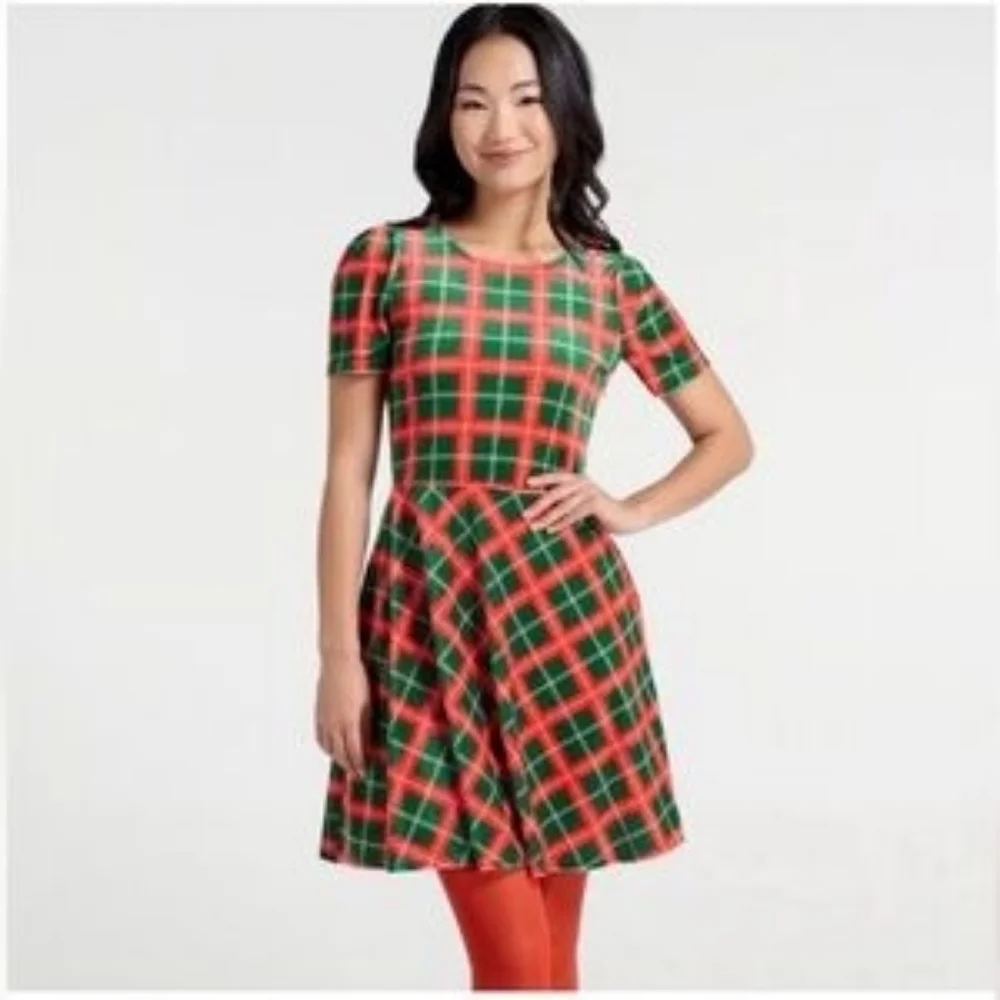 modcloth christmas dress | Dresses | Modcloth Holiday Red Green Plaid With Pockets Size 4x Formal dresses